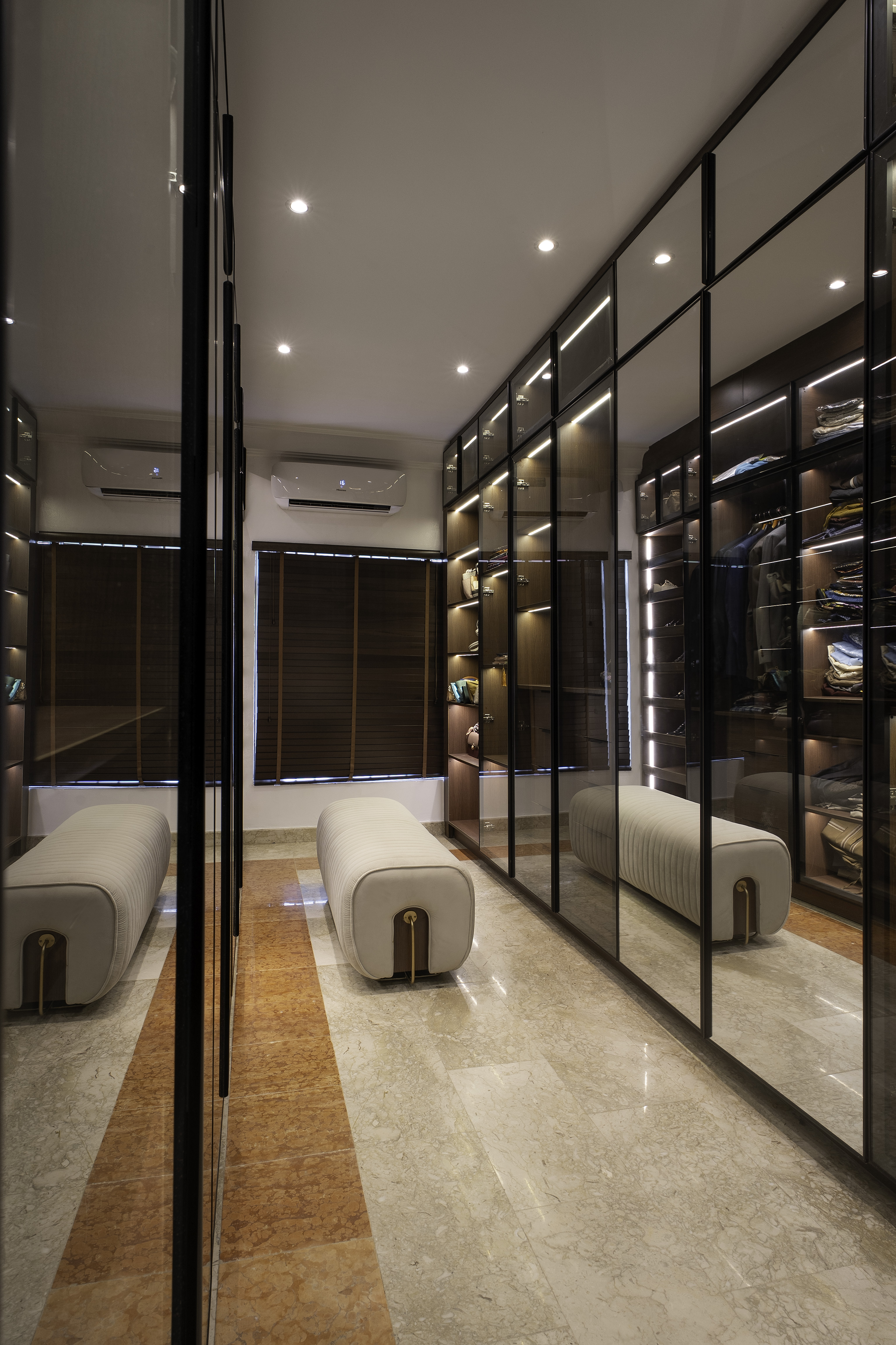 Modern Walk-in Wardrobe Display Wardrobe